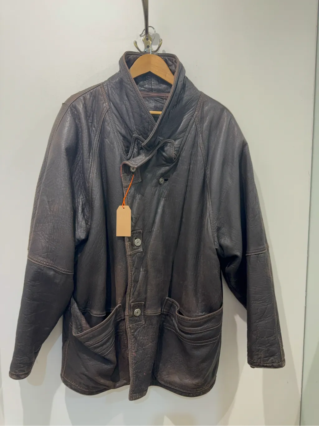 Veste en cuir marron vintage 1990, coupe ample avec doublure en rayonne. 2
