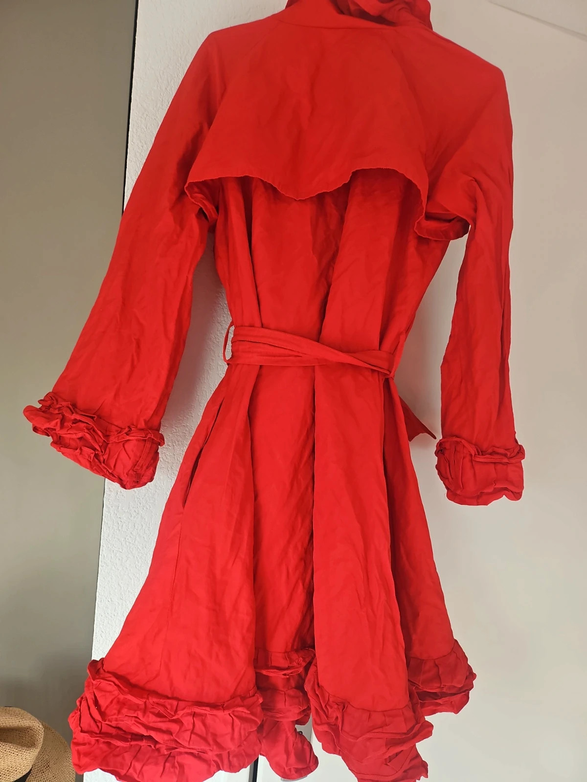 Magnifique trench doublé noir Christian Lacroix pour La RedouteLongueur 90cmA ceinturer avec ou sans passants 4
