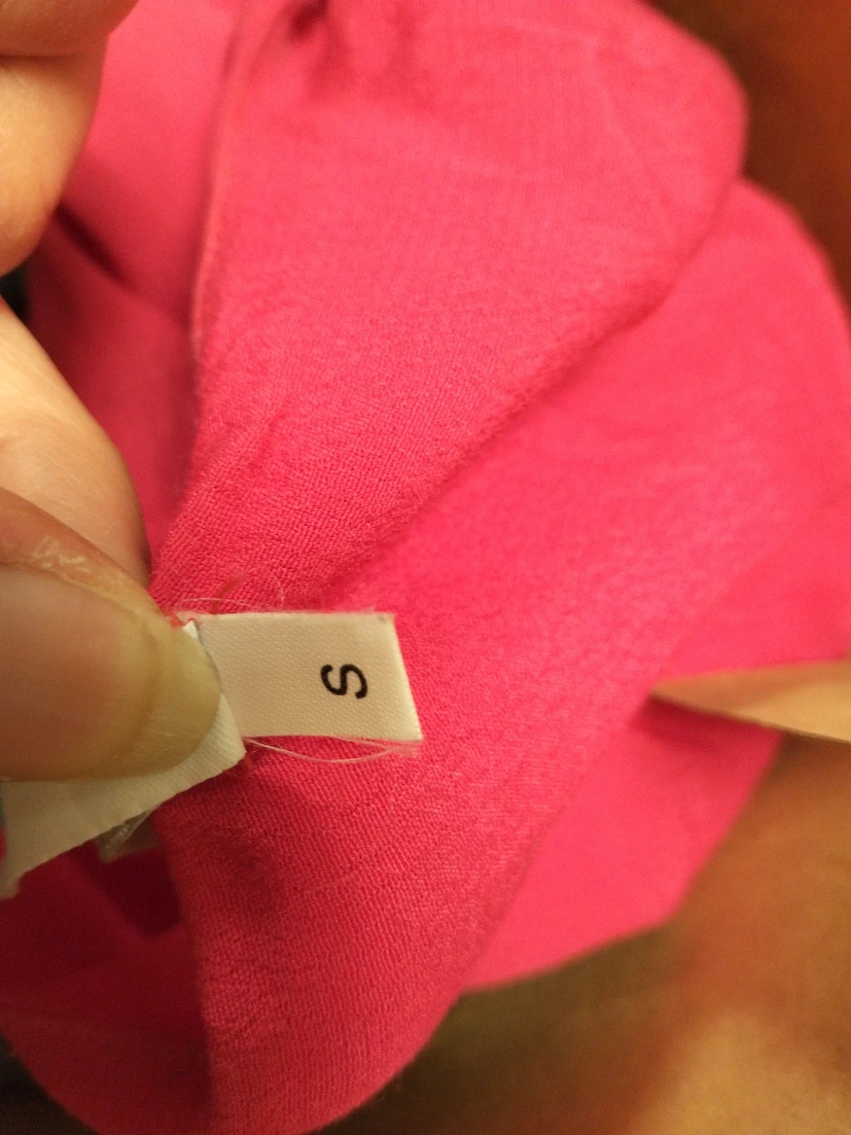 Robe Impériale asymétrique, couleur fuchsia, idéale pour la mer 5