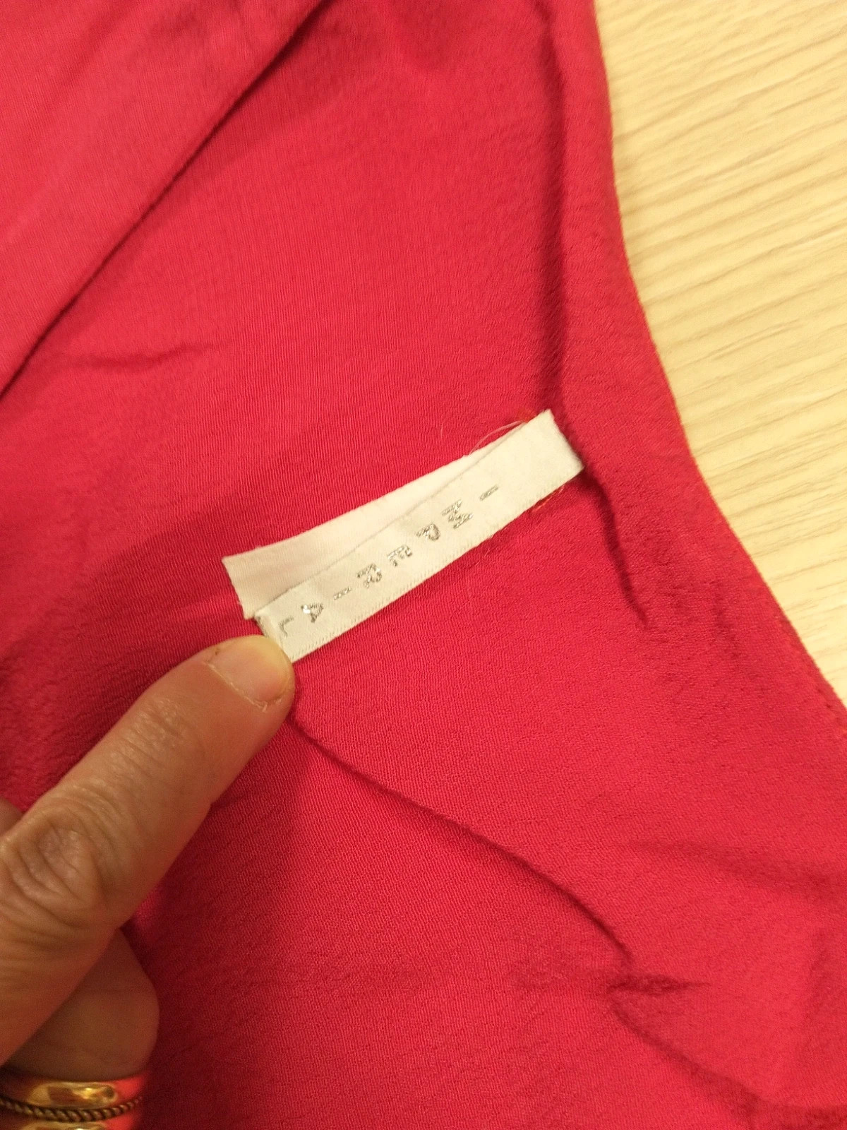 Robe Impériale asymétrique, couleur fuchsia, idéale pour la mer 2