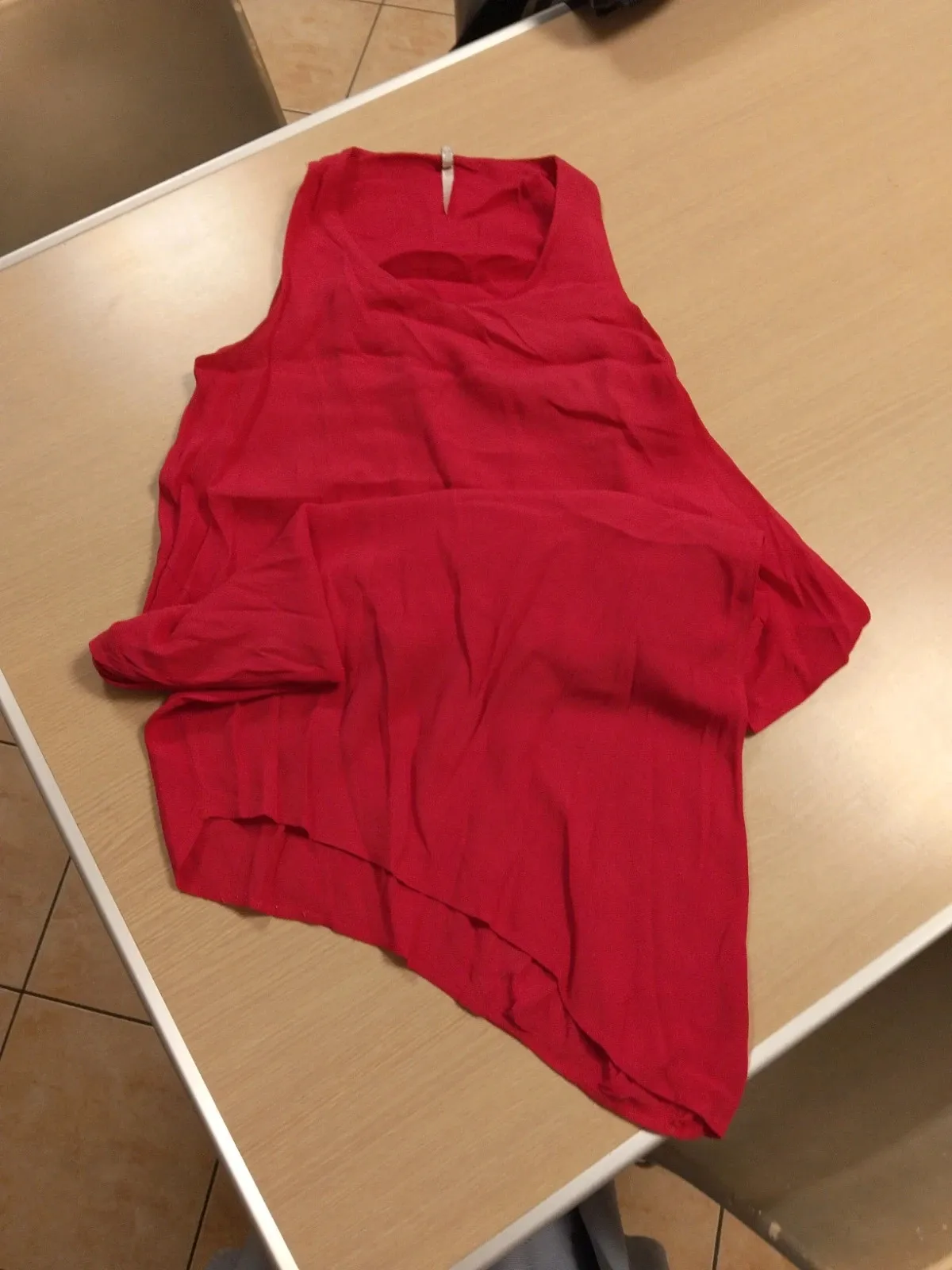 Asymmetric Imperial dress in fuchsia, perfect for the seaside 3