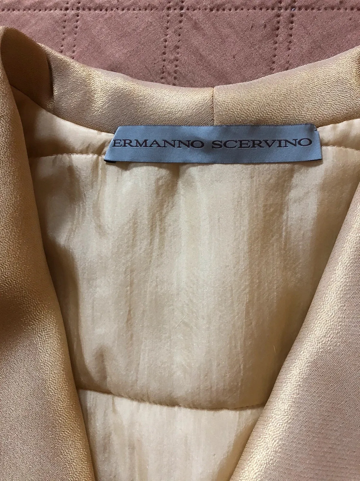 Ermanno Scervino quilted jacket in gold, a piece from the refined Italian house. Size S (36). 7