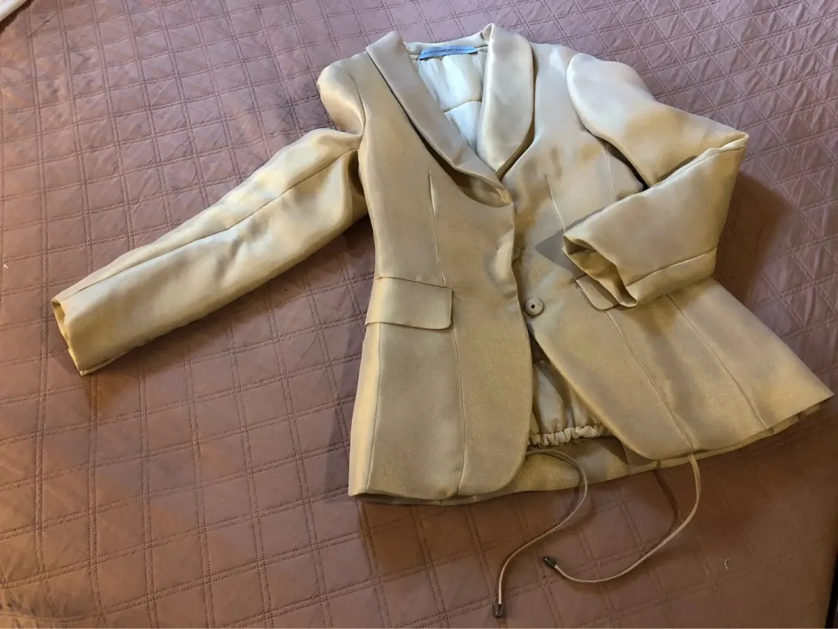 Veste matelassée Ermanno Scervino en doré, pièce de la maison italienne raffinée. Taille S (36). 5