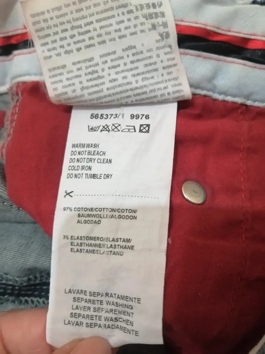 Capri Trussardi Jeans en coton, taille M, un essentiel vintage pour femme, parfait pour un look décontracté et élégant. 12