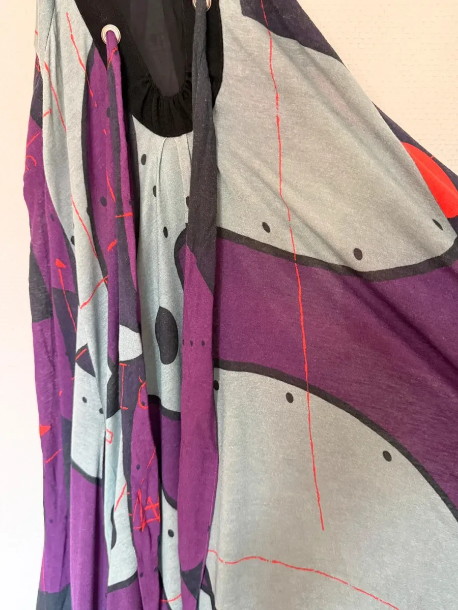Robe Marithé + François Girbaud en violet et noir, pièce vintage de créateur à l'esprit avant-gardiste. Très bon état. Taille M (38). 4
