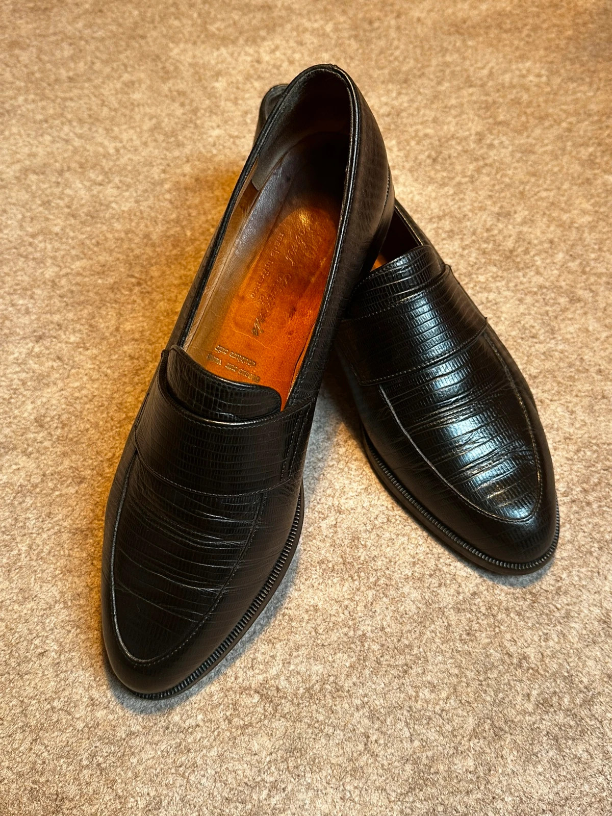 Ttrès bon état. Pointure 40 française.Taille normalement.Longueur à l'intérieur de la chaussure : 25,6cm 3
