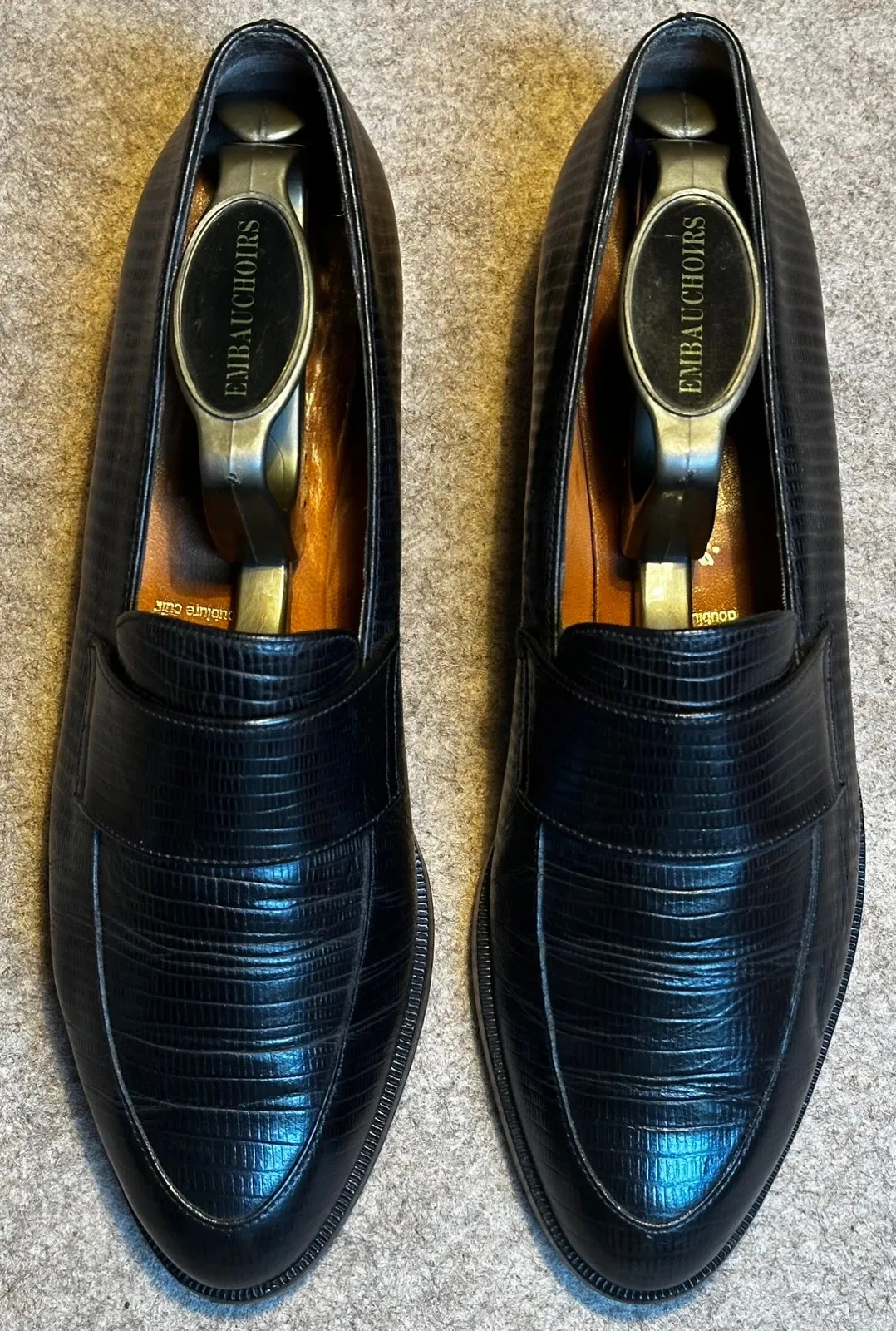 Very good condition. FR size 40, true to size. Inner shoe length: 25.6 cm 2