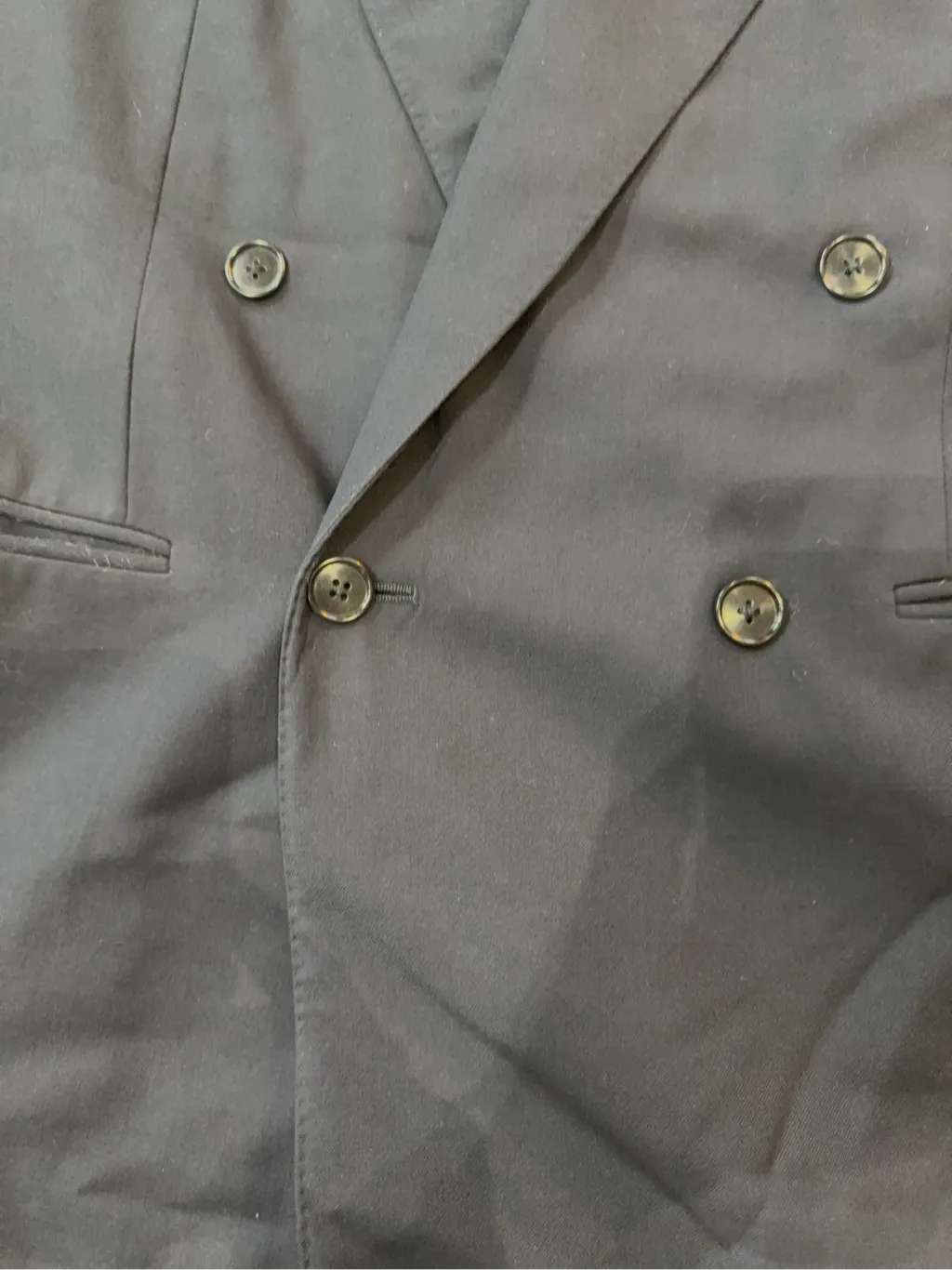 Blazer double-breasted marine avec doublure bordeaux, de la marque Ermenegildo Zegna pour Ebbinghaus Köln. 3