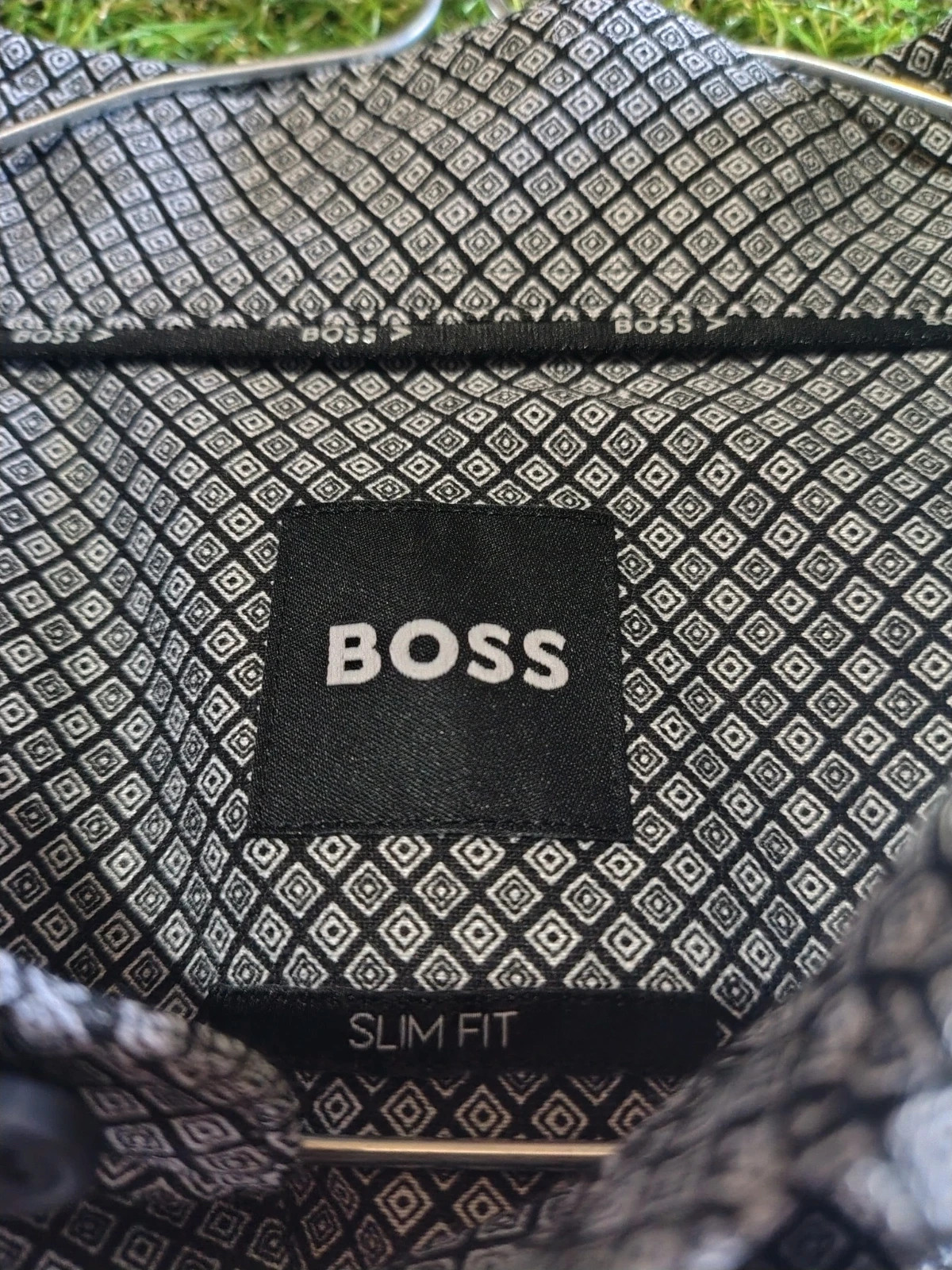 Camicia Hugo Boss taglia M nuova senza cartellino
Misure in foto 3