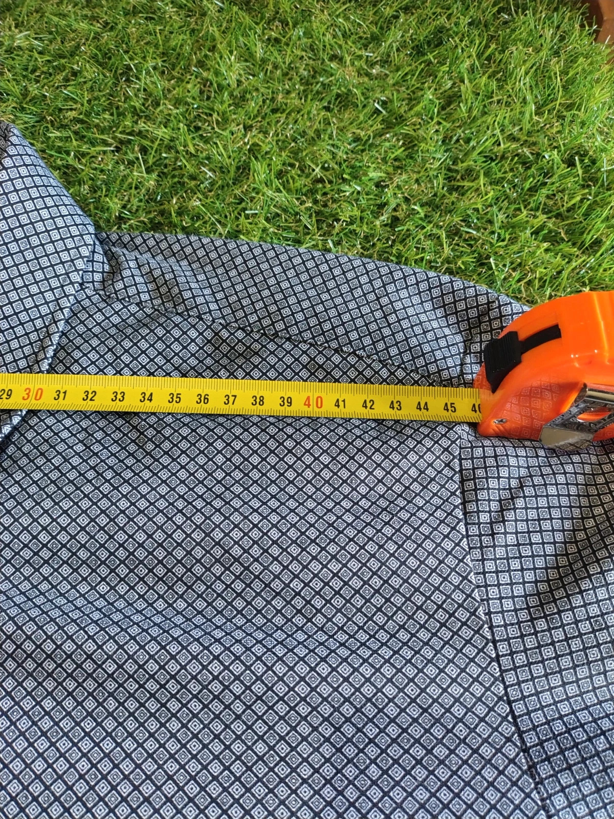 Camicia Hugo Boss taglia M nuova senza cartellino
Misure in foto 6