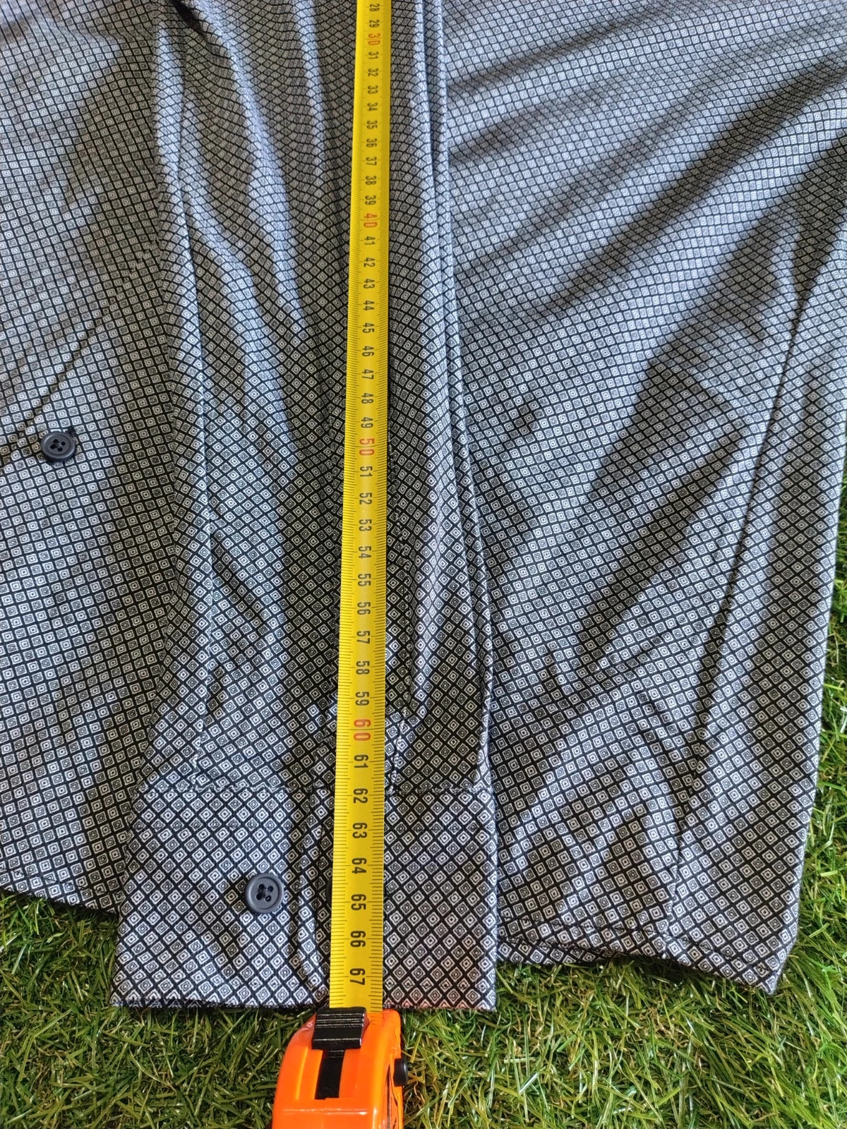 Camicia Hugo Boss taglia M nuova senza cartellino
Misure in foto 9