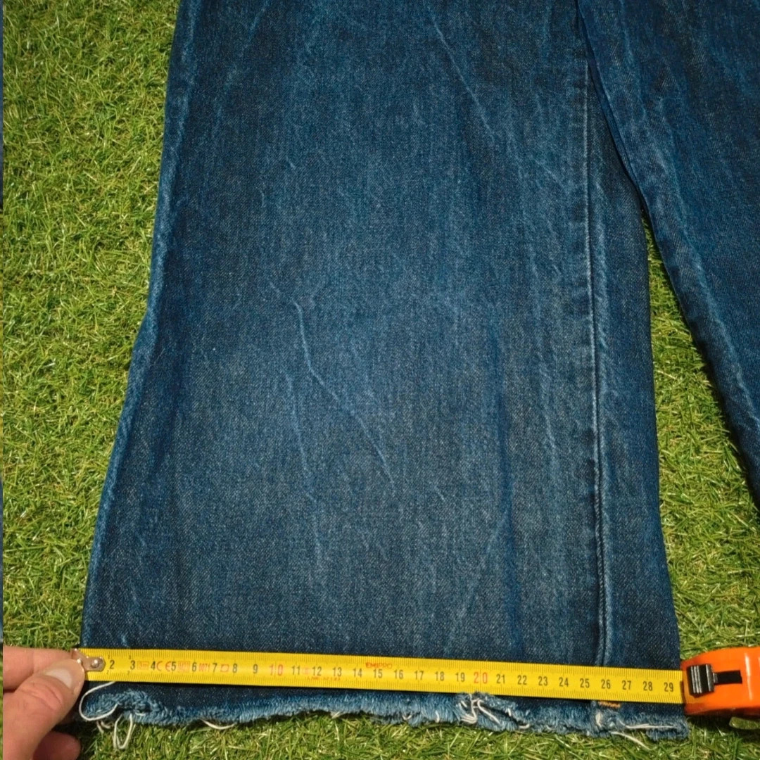 Jeans svasati gamba ampia Zara taglia 42
Ottime condizioni,come nuovi
Misure in foto 10