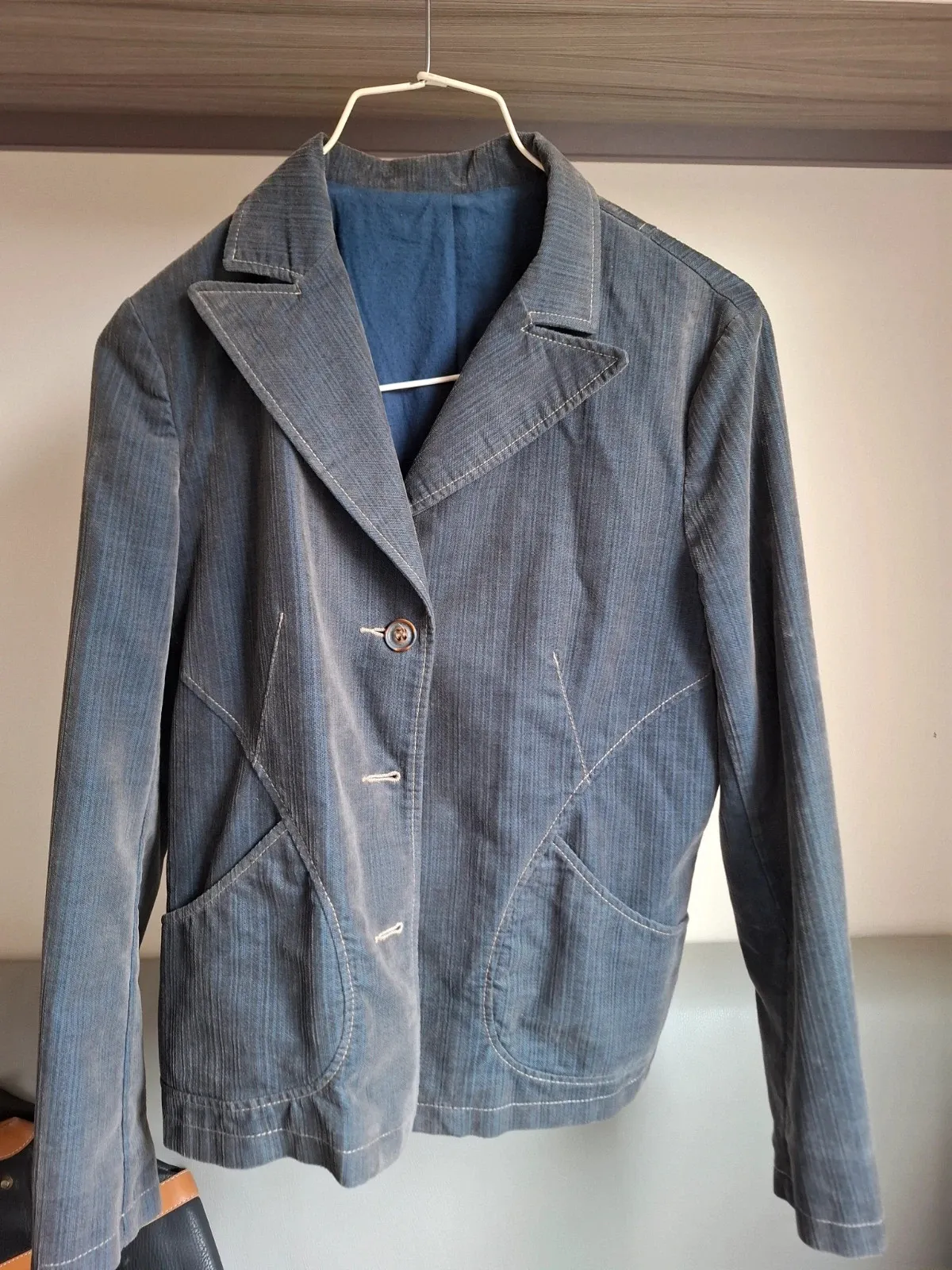 New Man blazer in blue and grey, vintage piece from the French brand. Size L (40).