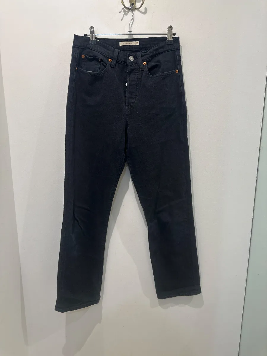 Jean Levis Wedgie Straight