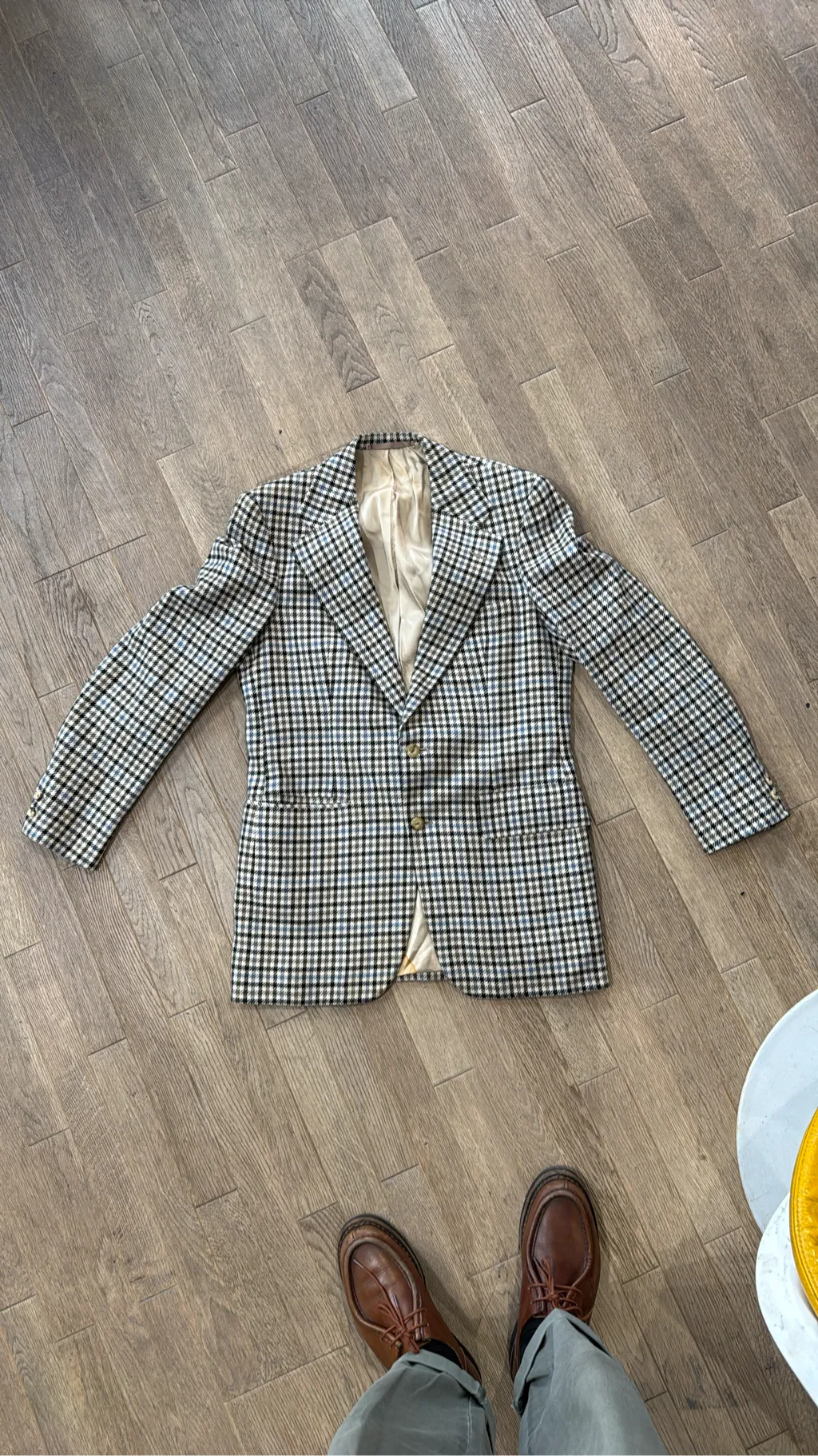 Men's 100% cashmere blazer in multi-color houndstooth pattern, tailored for The Scotch House.