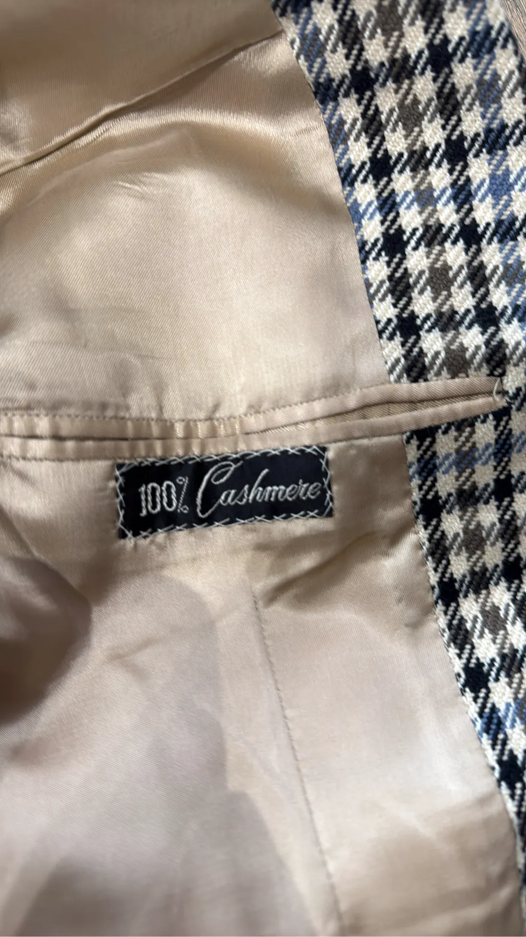 Men's 100% cashmere blazer in multi-color houndstooth pattern, tailored for The Scotch House. 5