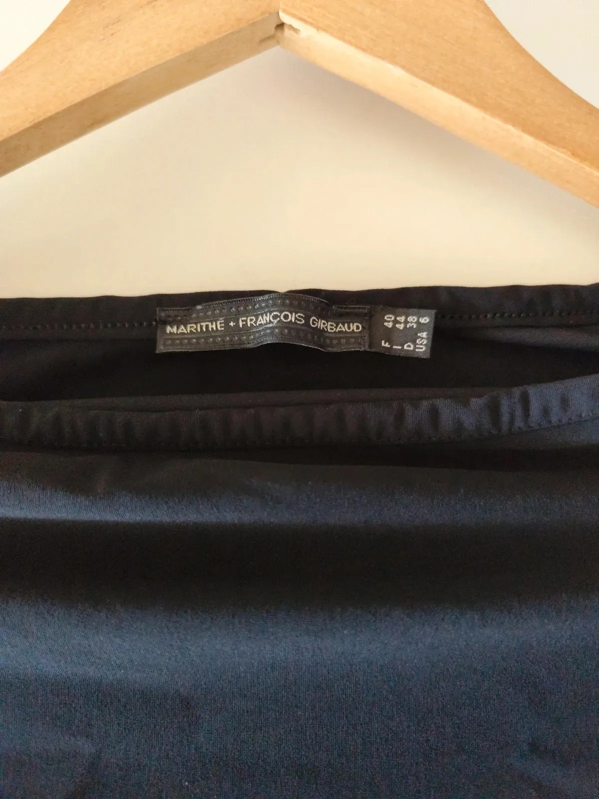 Marithé + François Girbaud skirt in black, vintage designer piece with deconstructed ruffles. Very good condition. Size L (40). 2