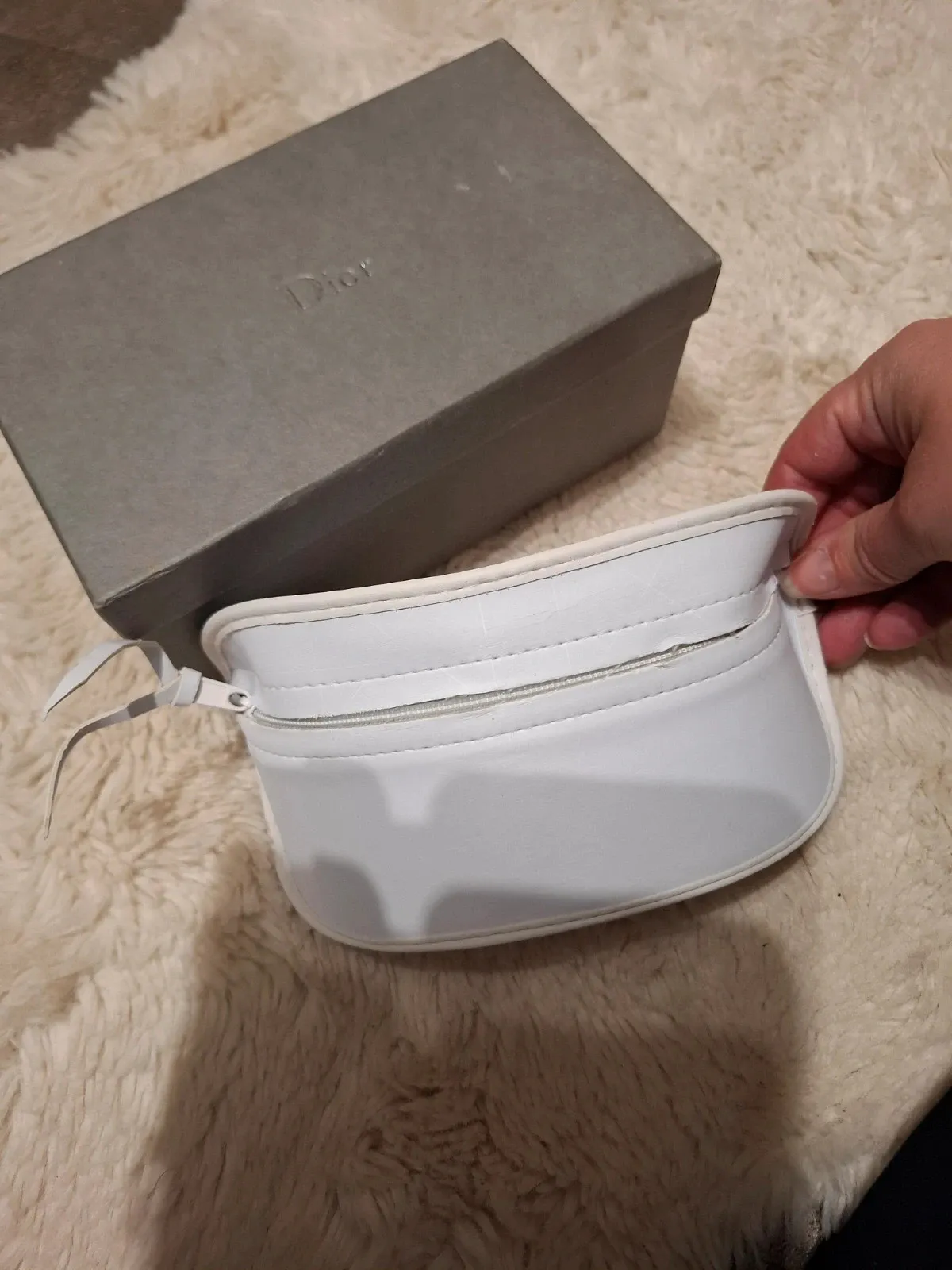 Dior glasses case in white, vintage accessory from the couture house, sold with its box. 2