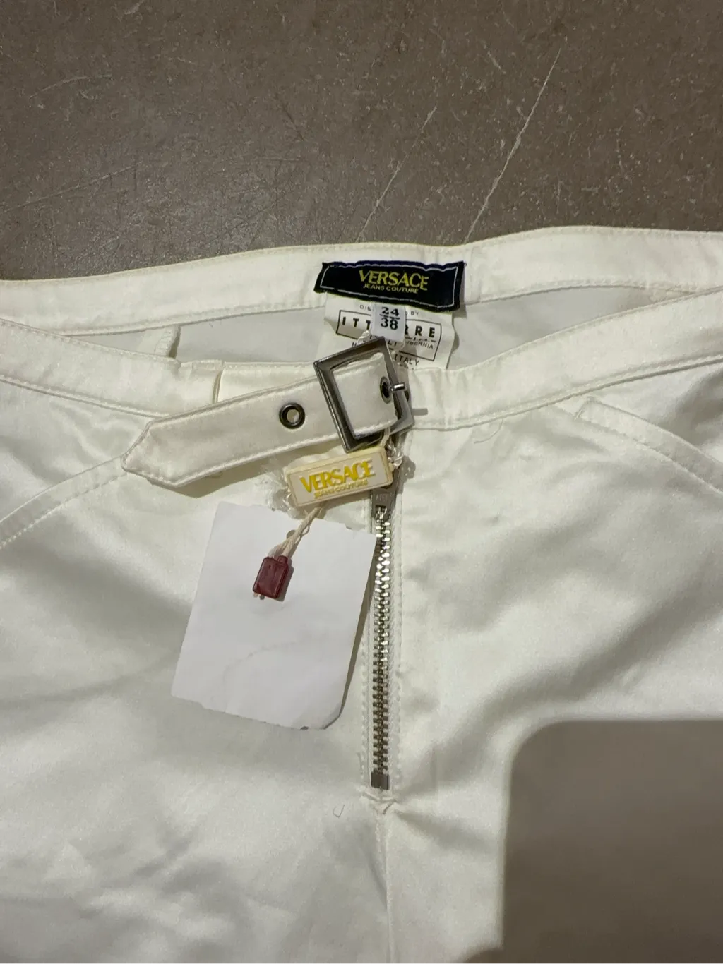 Pantalon évasé blanc Versace Jeans Couture neuf avec étiquettes. 6
