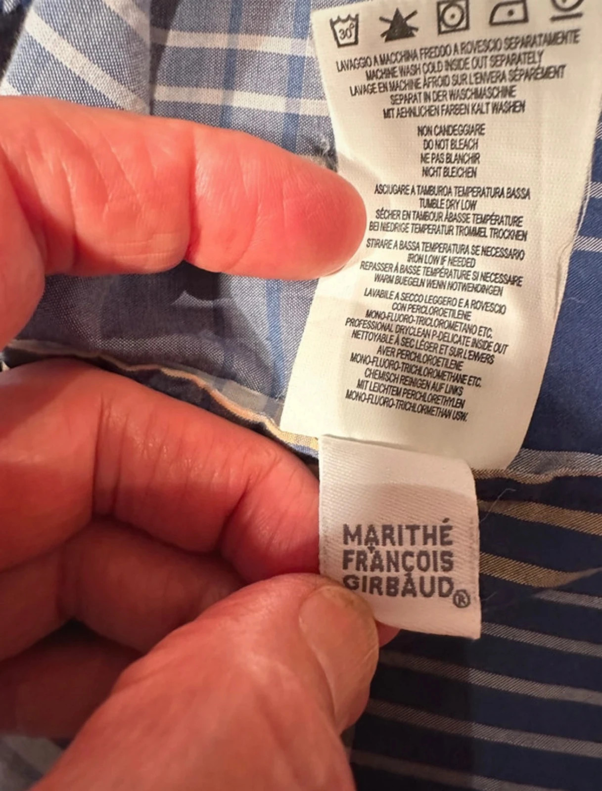 Chemise ample, décontractée en coton. Se lave sans problème et ne se repasse pas.En très bon état. Convient pour du 38 over size, 40 ou 42 français. 7