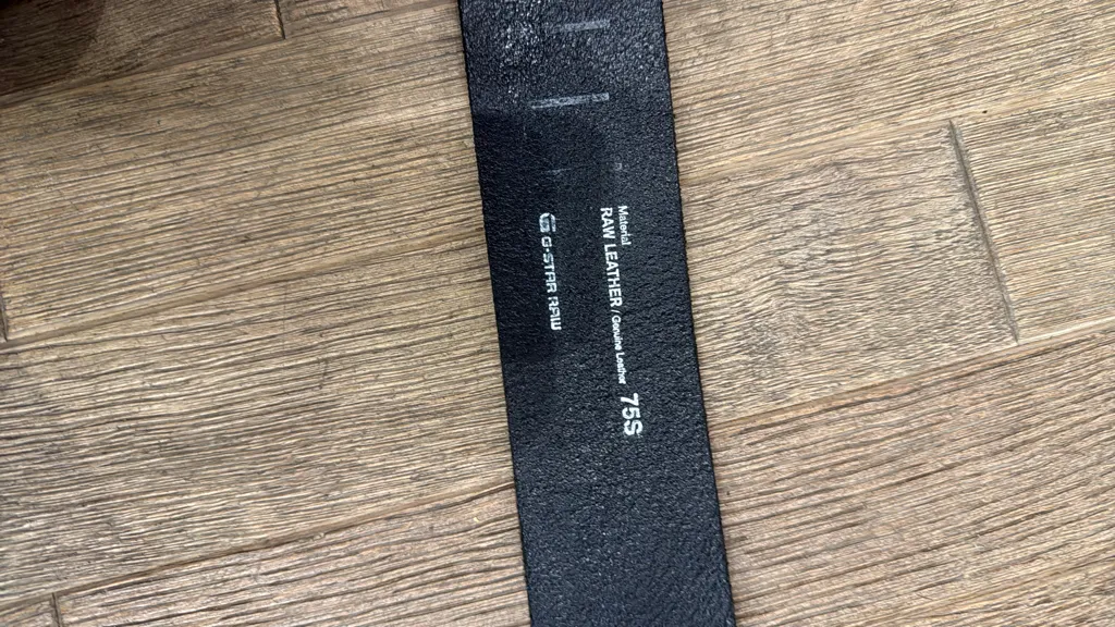 Ceinture en cuir noir G-STAR RAW avec boucle argentée, taille S. Longueur 70 2