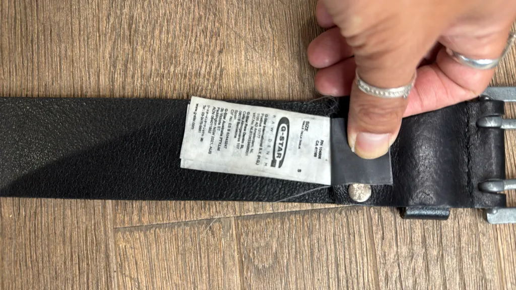 Ceinture en cuir noir G-STAR RAW avec boucle argentée, taille S. Longueur 70 4