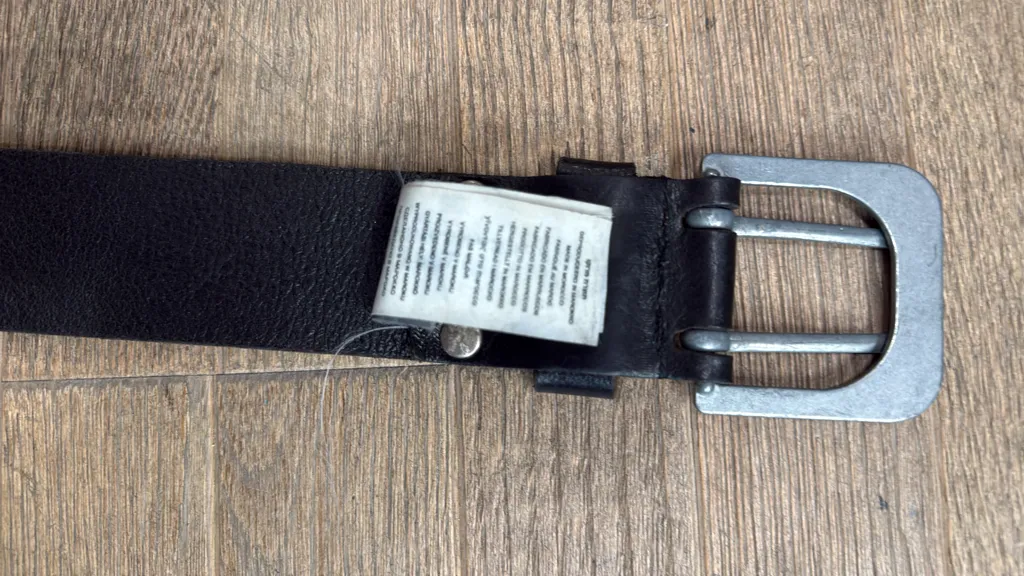 Ceinture en cuir noir G-STAR RAW avec boucle argentée, taille S. Longueur 70 5