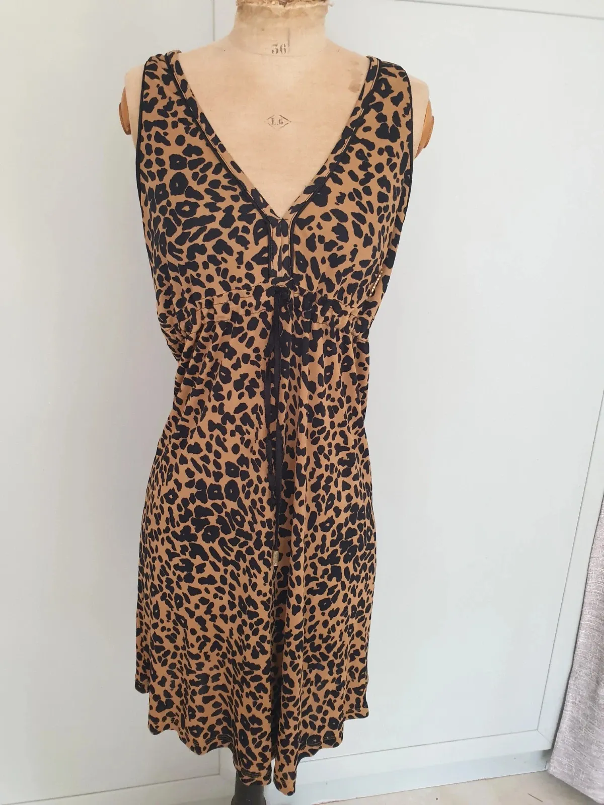 Fluid John Galliano dress, vintage piece by one of fashion's most inventive designers. Good condition. Size M (38).