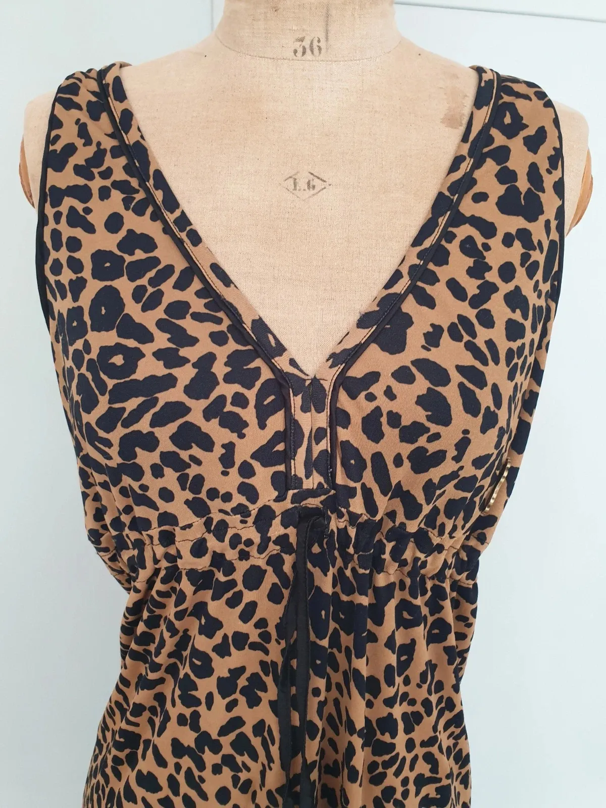 Fluid John Galliano dress, vintage piece by one of fashion's most inventive designers. Good condition. Size M (38). 4