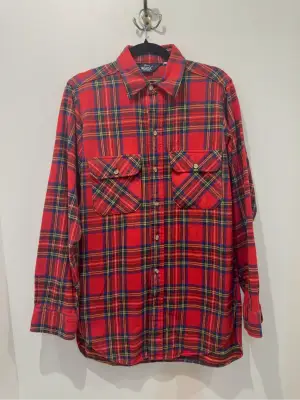 Chemise à carreaux en flanelle rouge Woolrich 100% coton, fabriquée aux États-Unis. Version Longue