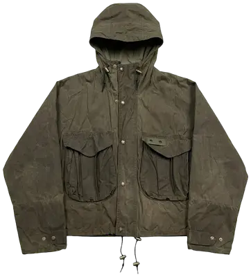 Blouson court huilé Filson, style workwear outdoor, taille M, idéal pour les amateurs de pièces vintage authentiques et robustes.