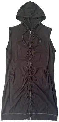 Long sleeveless hooded vest MFG