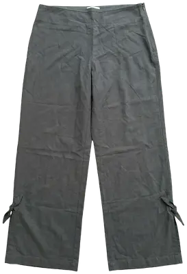 Pantalon classique gris avec tirette sur le côté