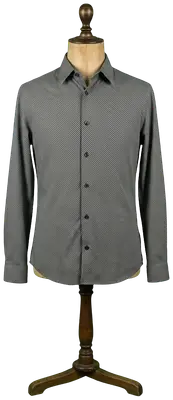 Camicia Hugo Boss taglia M nuova senza cartellino 
Misure in foto